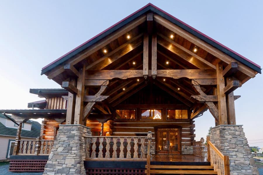 <a href="https://logschmidt.com/portfolio-big-rock-log-home/">Big Rock Log Home - Chinked Dovetail</a>
