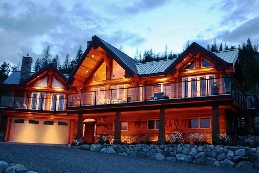 <a href=„https://logschmidt.com/portfolio-nicola-lake-house/">Nicola Lake House - Post and Beam</a>