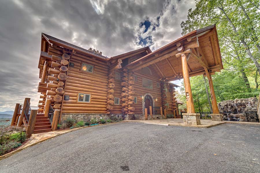 <a href="https://logschmidt.com/portfolio-spyglass-lodge/">Spyglass Lodge - Full Scribe</a>