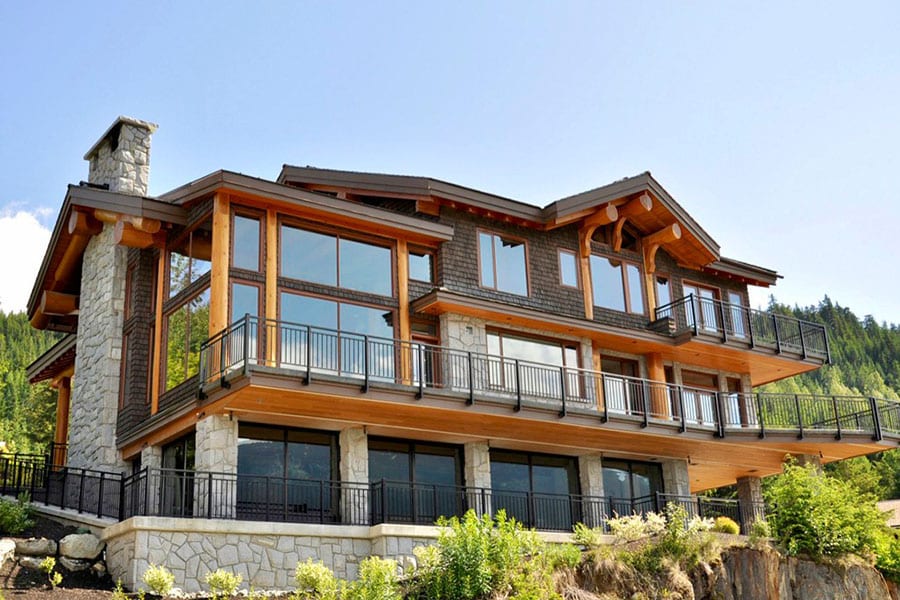 <a href="https://logschmidt.com/portfolio-whistler-house/">Whistler House - Post and Beam</a>